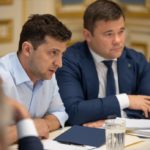 Андрей Богдан, справа, глава АП украины, фото- пресс-служба президента Украины