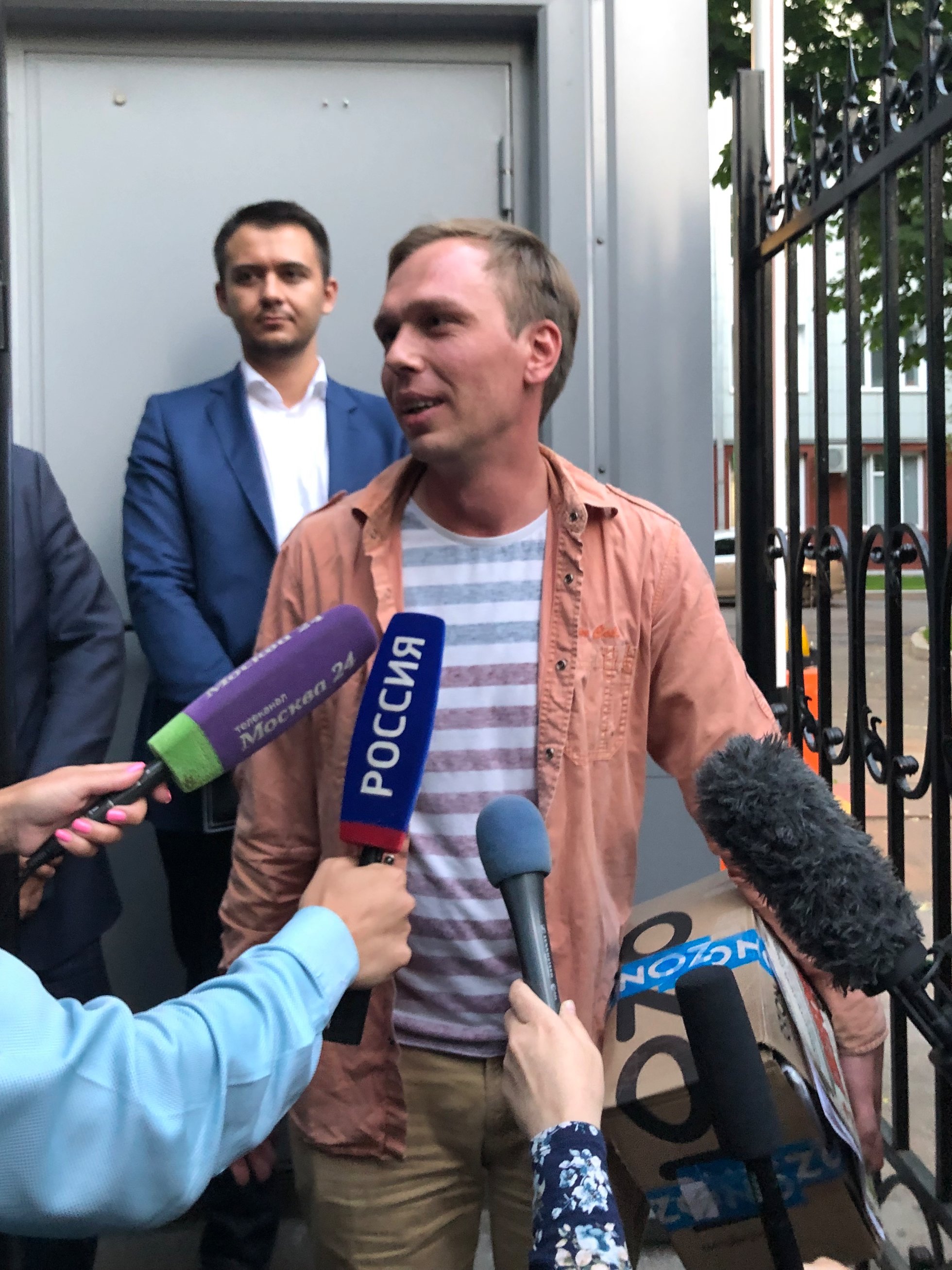 Иван Голунов только что вышел на свободу\ фото - Медуза