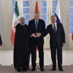 Встреча глав государств – гарантов Астанинского процесса содействия сирийскому урегулированию. С Президентом Турции Реджепом Тайипом Эрдоганом (в центре) и Президентом Ирана Хасаном Рухани\ фото - пресс-служба Кремля