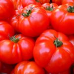 ЕС отказался закупать яблоки, груши и помидоры у Украины