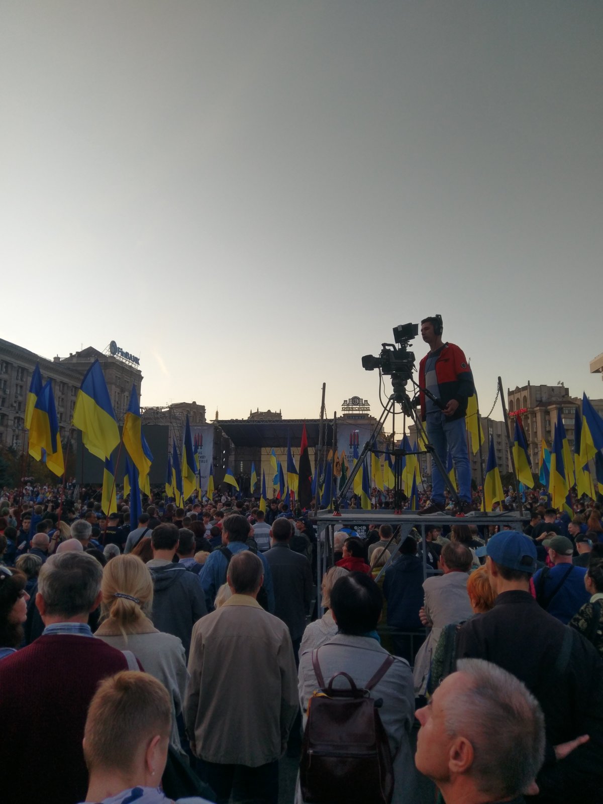 фото: tochka.press\ майдан националистов 14 октября в центре Киева