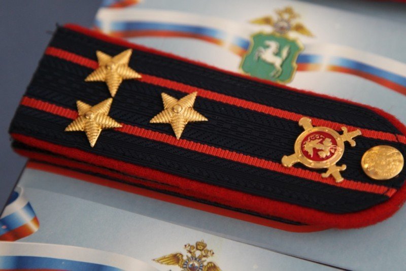 Новые "оборотни в погонах" : масштабная коррупция в районном ОВД
