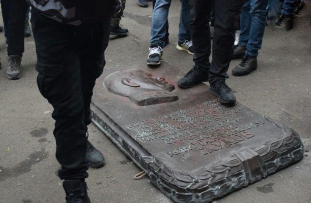 Одесса, ликвидация. Снесён последний барельеф маршала Победы Жукова.
