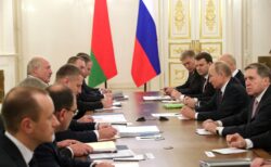 На фоне подробностей о задержании россиян, состоялся разговор Путина и Лукашенко