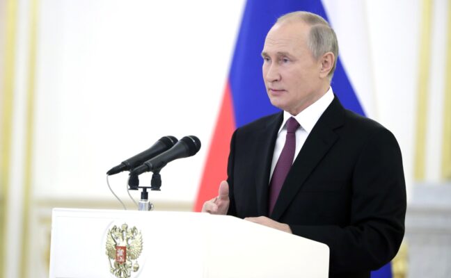 Кремль не знает о женщине, которая якобы имеет дочь от президента