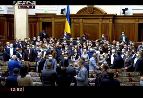В КС Украины заявили, что Зеленский "наговорил себе на 150 лет тюрьмы"
