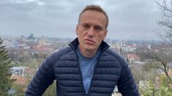 Навальный завил о своём возвращении в Москву рейсом авиакомпании "Победа"
