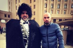 У МИД РФ проходил концерт с оркестром, конями и ряжеными в честь Марии Захаровой