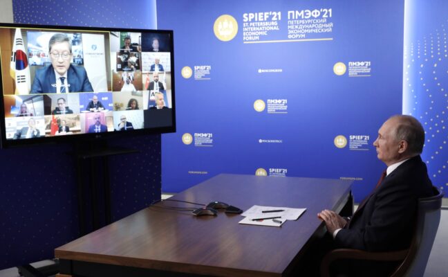Путин на ПМЭФ