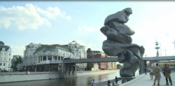 Скульптура Куча в Москве