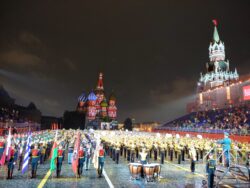 Спасская башня\ Tochka Zрения