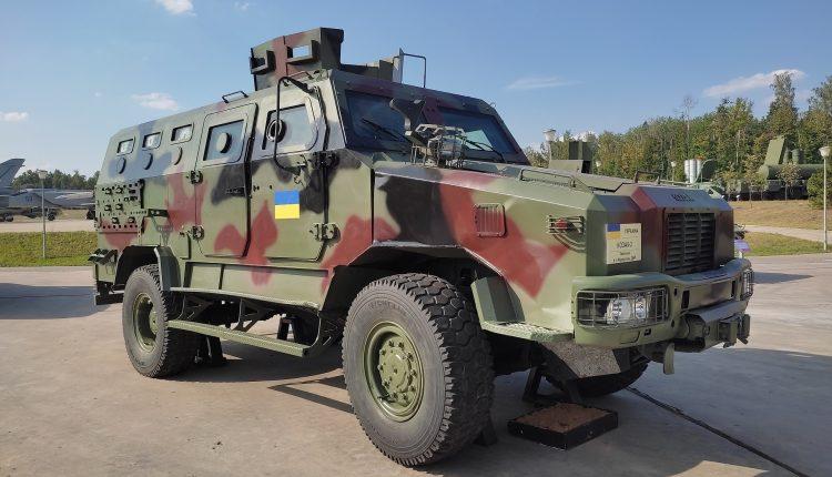 Украинский бронеавтомобиль Козак, фото Tochka Zрения