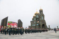 Закрытие сезона военных оркестров в парках, Спасская башня