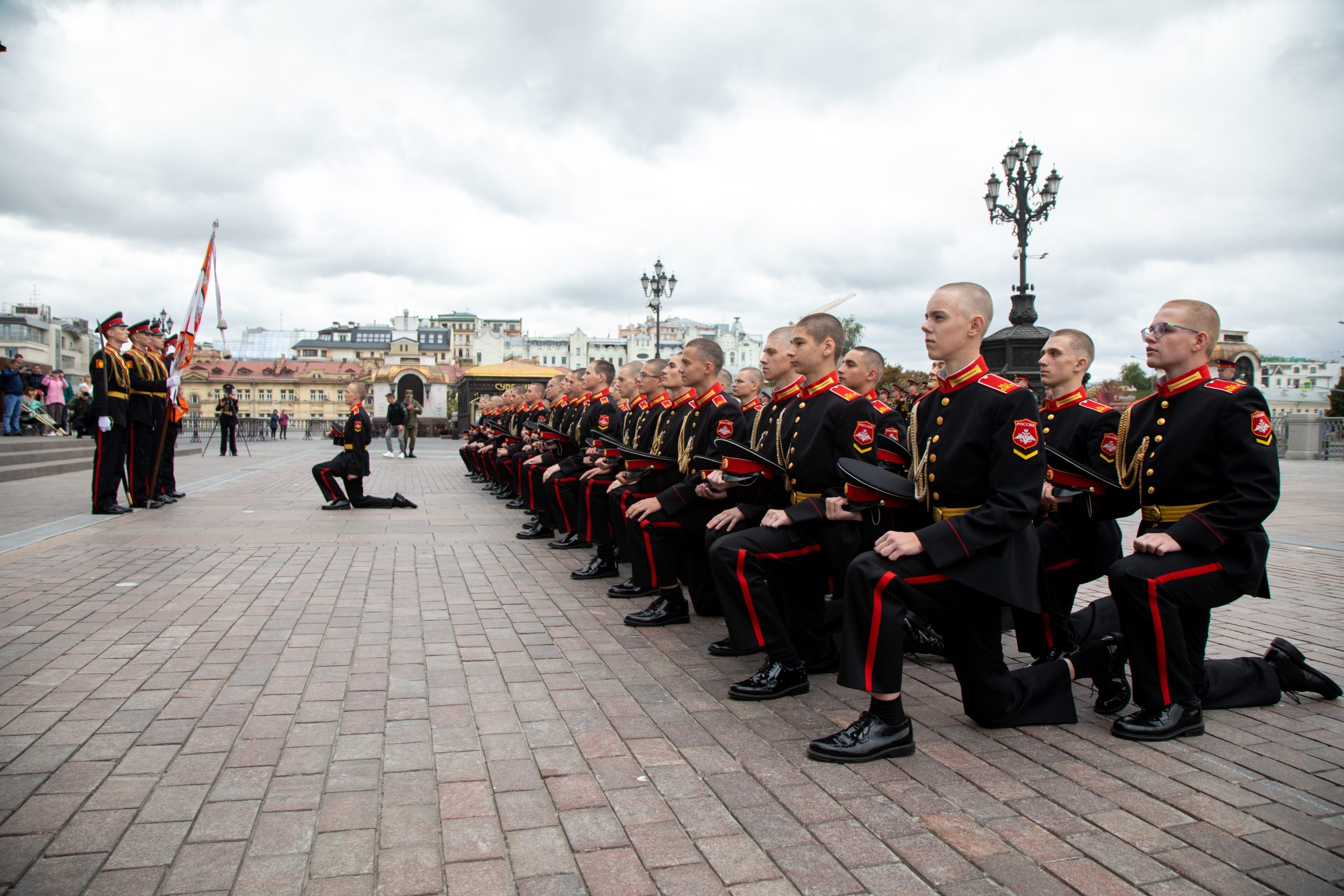 Посвящение в суворовцы, Спасскеая башня, фото Георгий Басалаев, пресс-служба спасская башня