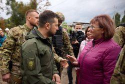Зеленский с нацистским шевроном "Мёртвая голова" и надписью "Украина или смерть"