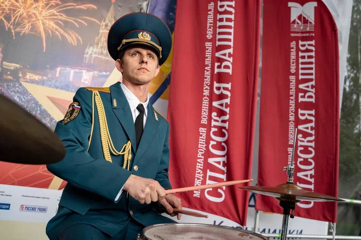 Оркестр МЧС, фото - Спасская башня