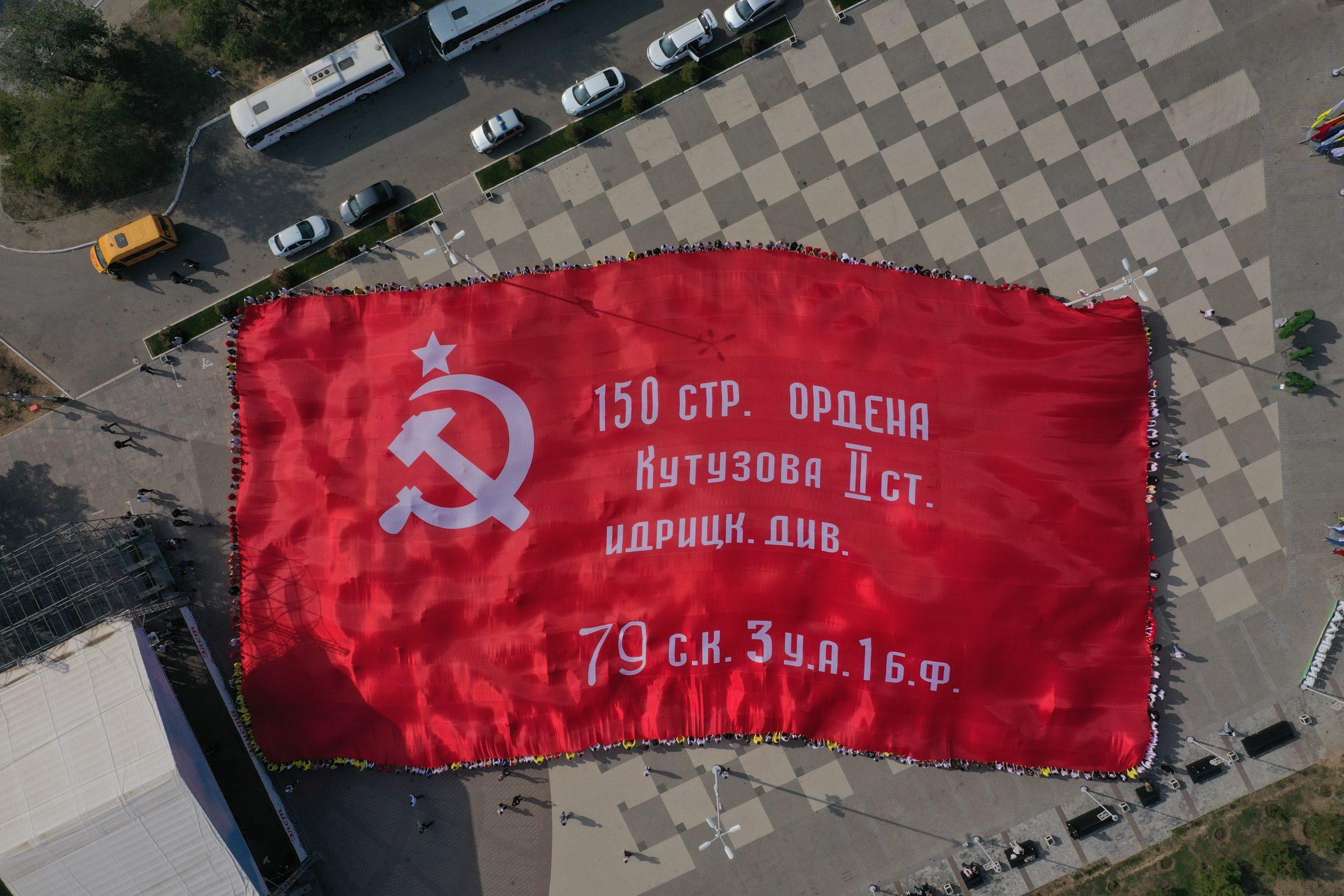 Знамя Победы, Пресс-служба проекта «Непокорённые»