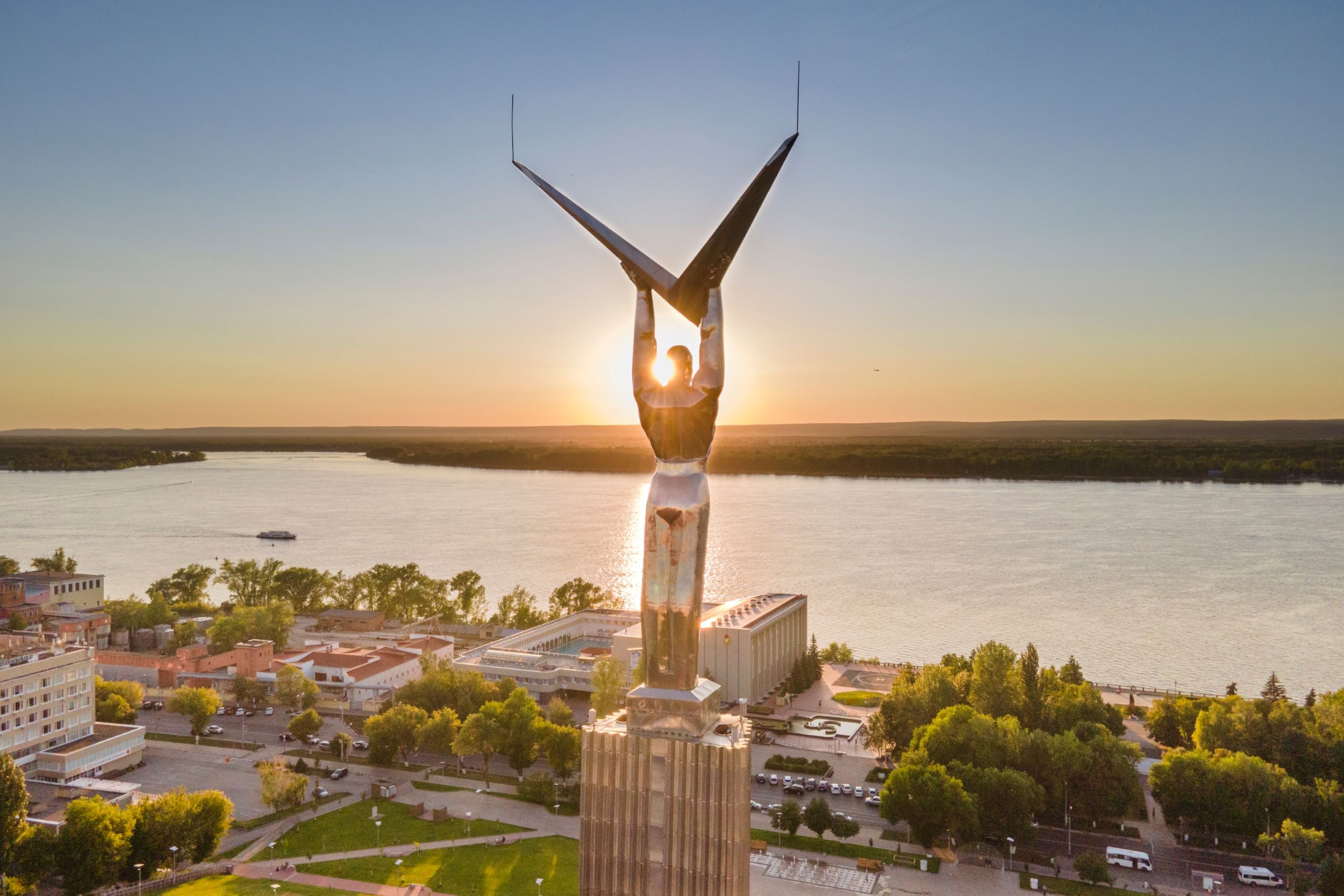 В Москве определят стратегию развития молодежного туризма России до 2030 года